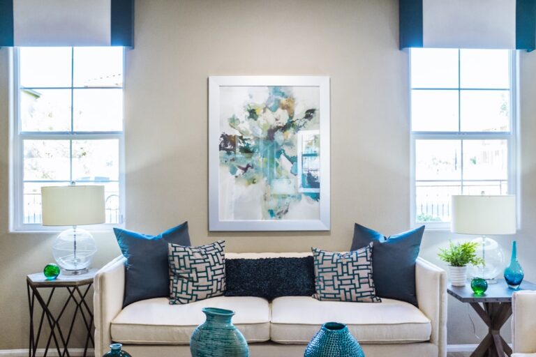 How to Create a Cozy and Inviting Atmosphere at Home